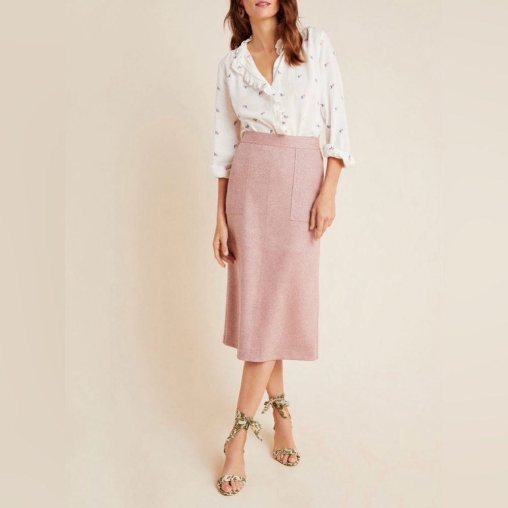 Anthropologie Current Air Clarisa Pencil Skirt
Subtle Pink Snake Print, size 10